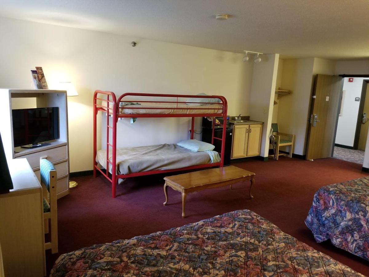 Bilmar Inn & Suites Dell Rapids Экстерьер фото