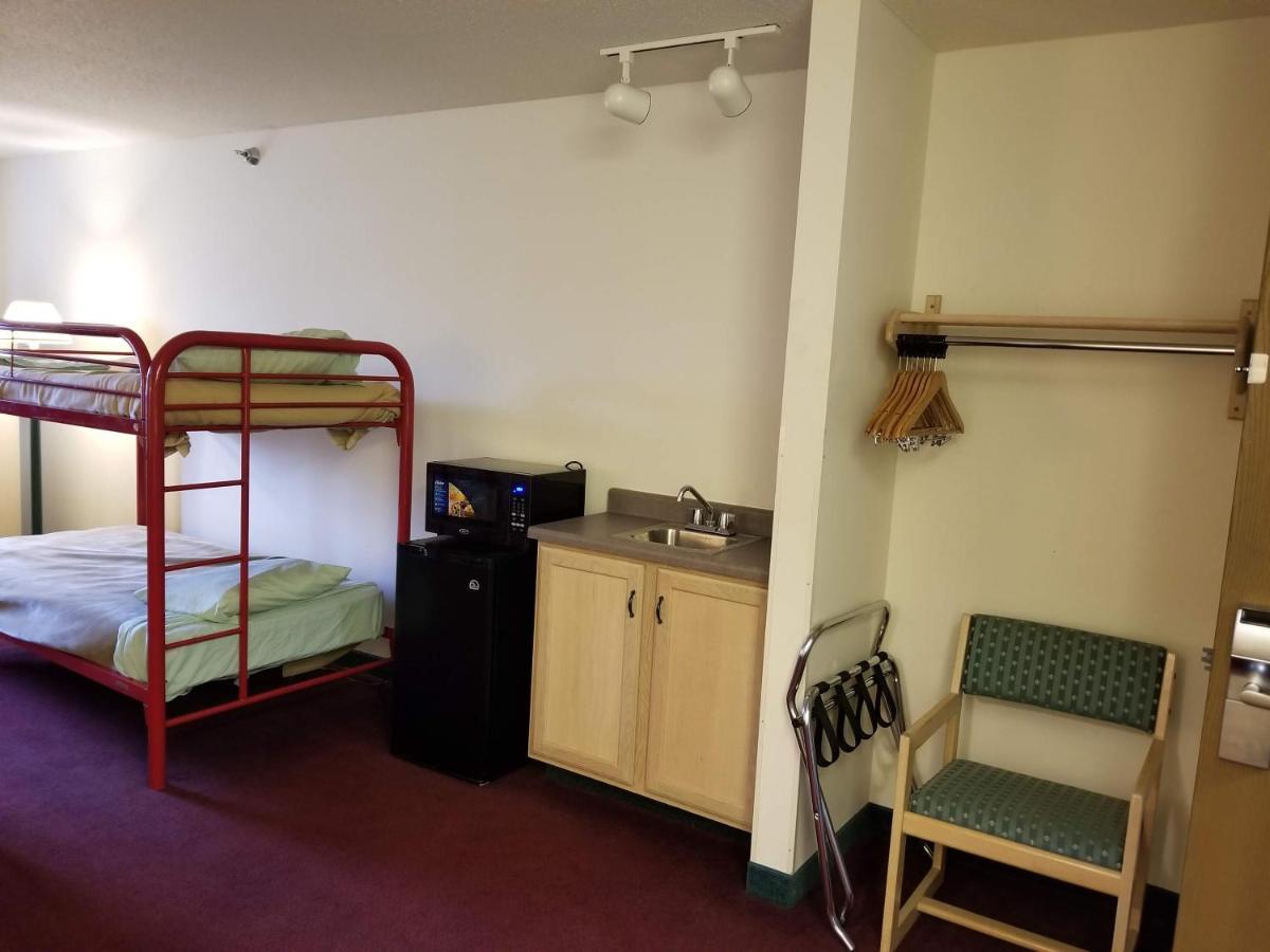 Bilmar Inn & Suites Dell Rapids Экстерьер фото