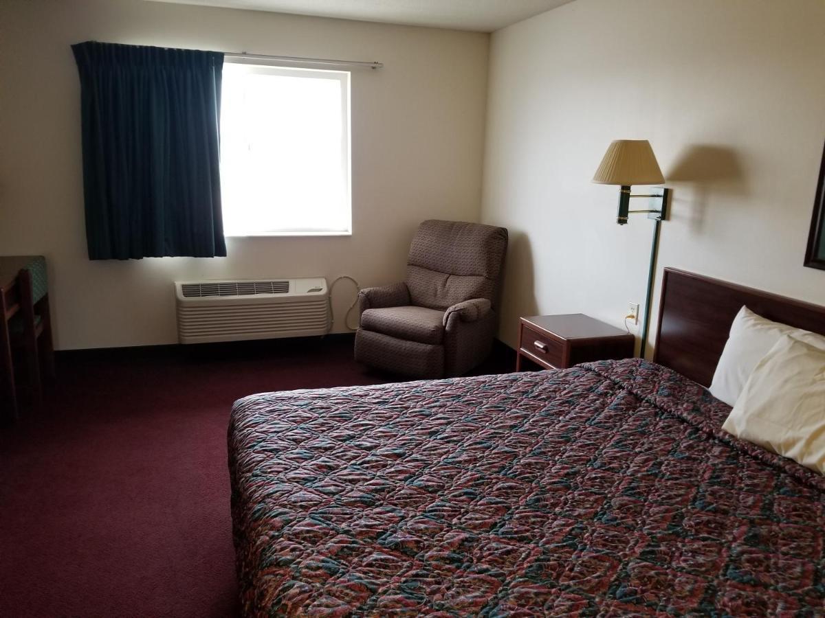 Bilmar Inn & Suites Dell Rapids Экстерьер фото