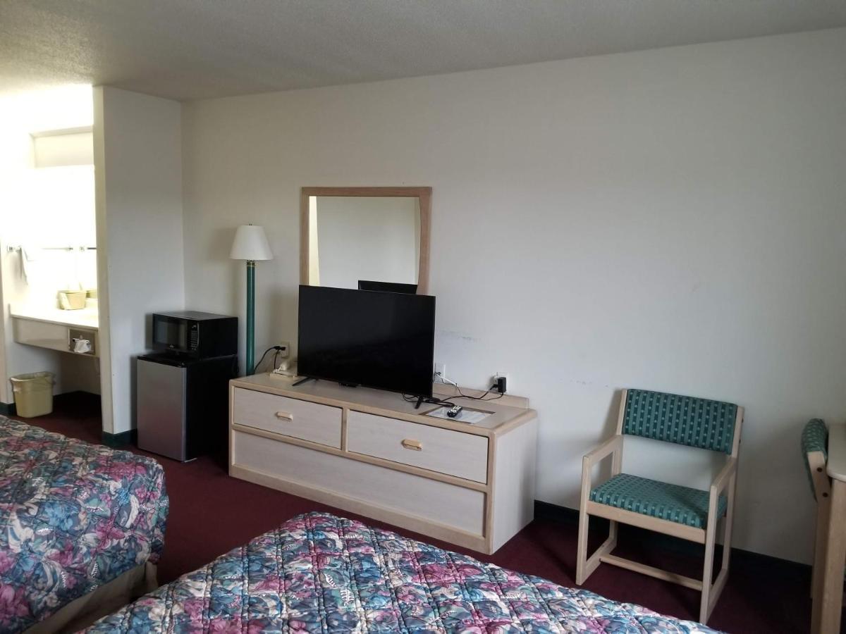 Bilmar Inn & Suites Dell Rapids Экстерьер фото