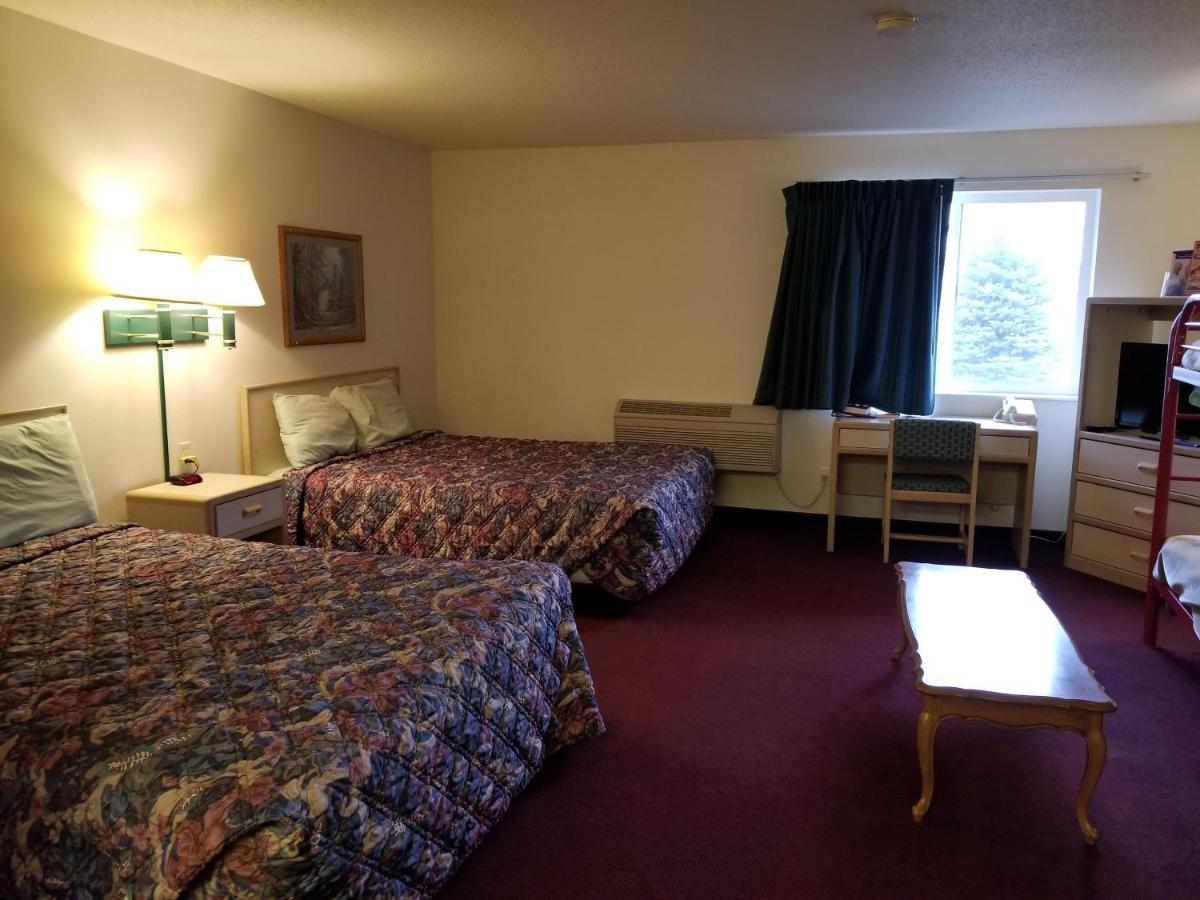 Bilmar Inn & Suites Dell Rapids Экстерьер фото