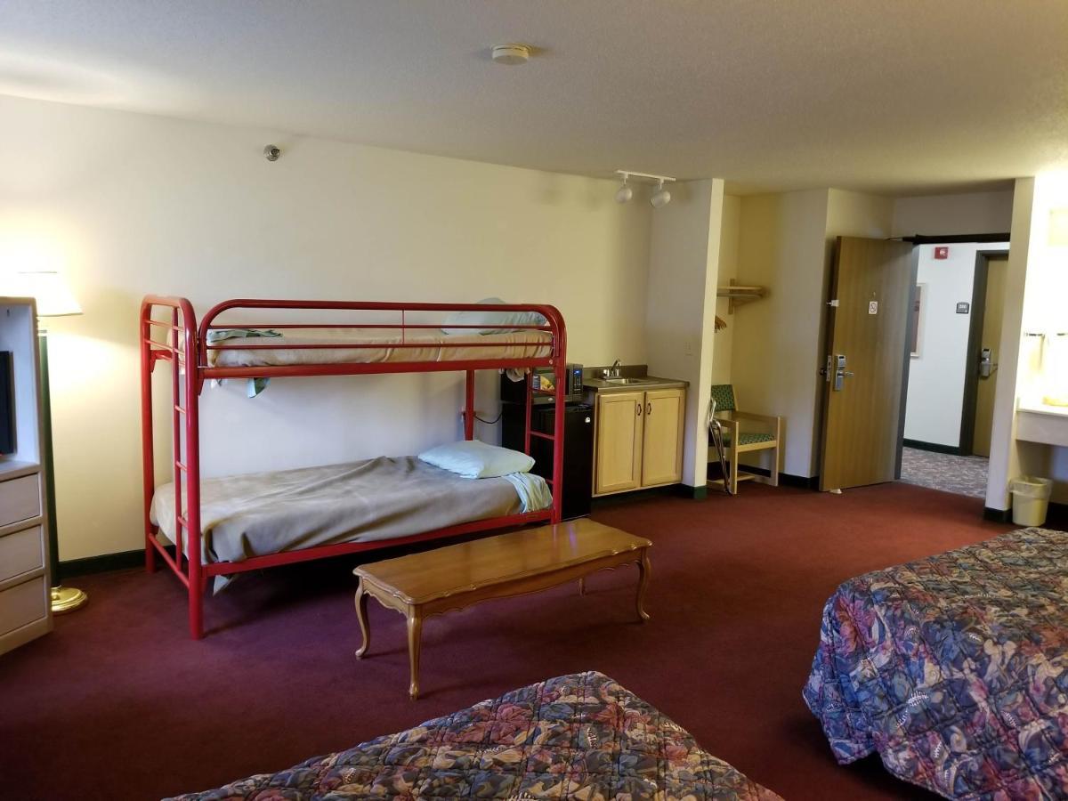 Bilmar Inn & Suites Dell Rapids Экстерьер фото