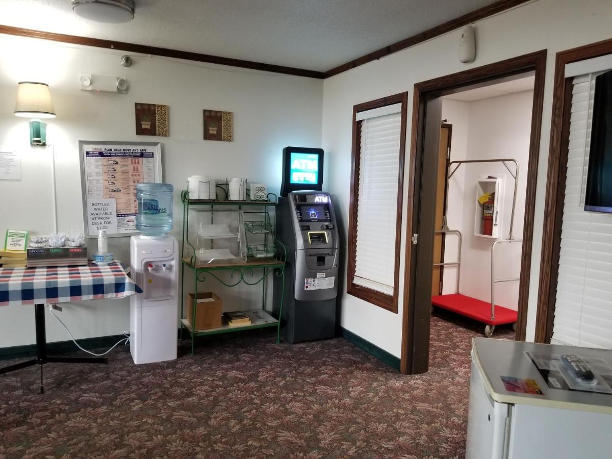 Bilmar Inn & Suites Dell Rapids Экстерьер фото