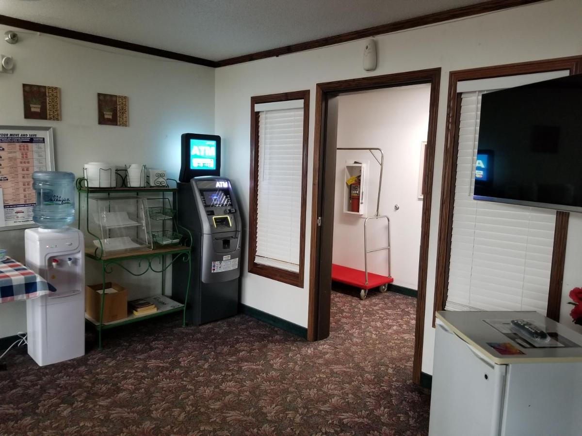 Bilmar Inn & Suites Dell Rapids Экстерьер фото