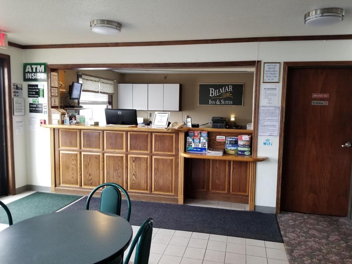 Bilmar Inn & Suites Dell Rapids Экстерьер фото