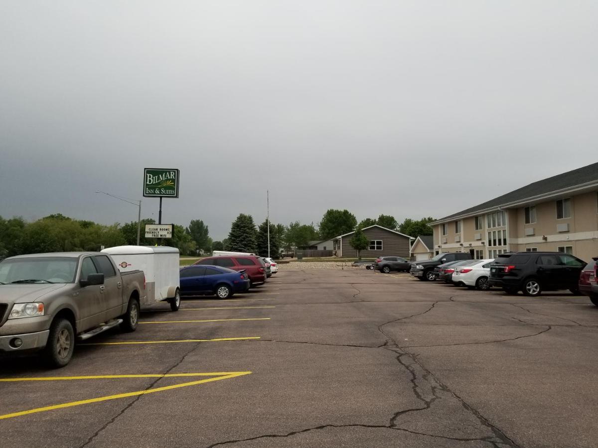 Bilmar Inn & Suites Dell Rapids Экстерьер фото